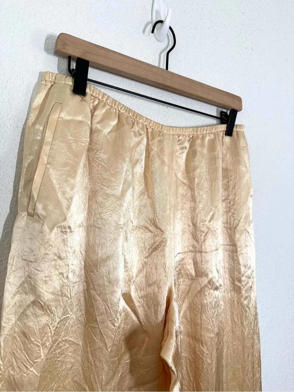 J. Crew Cosmo Cropped pant in Textured Satin Wide Leg Pant Sweet Meringue Medium